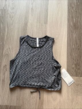 New with tags Lululemon Cinch Me Up Tank